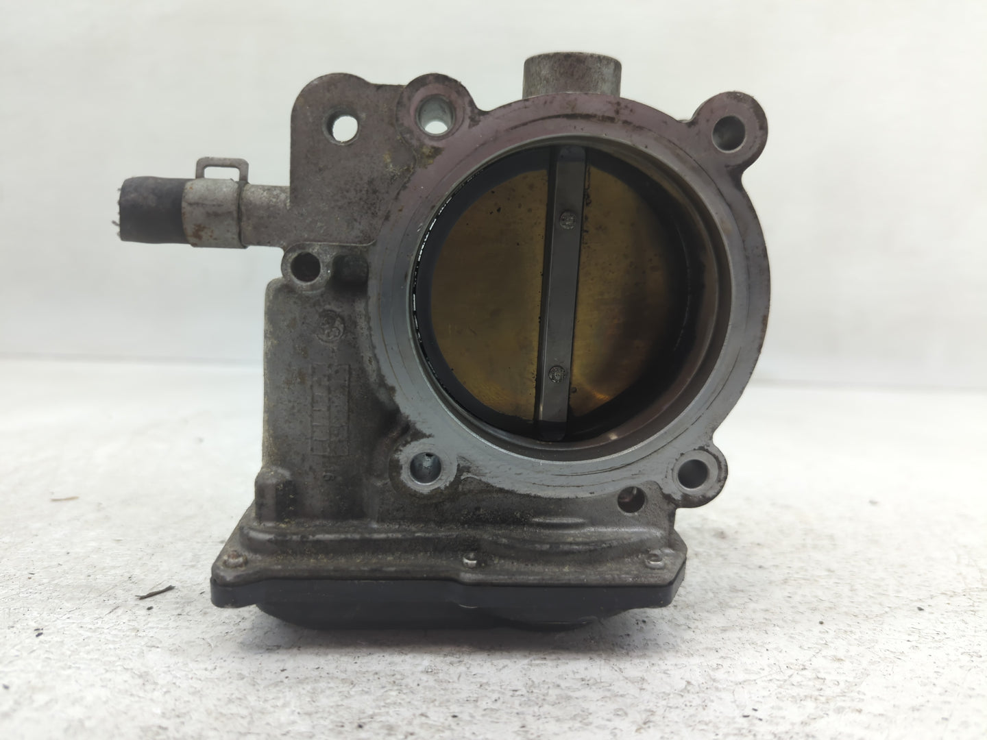 2013-2018 Hyundai Santa Fe Throttle Body P/N:35100-3CAA0 Fits Fits 2012 2013 2014 2015 2016 2017 2018 OEM Used Auto Parts - 