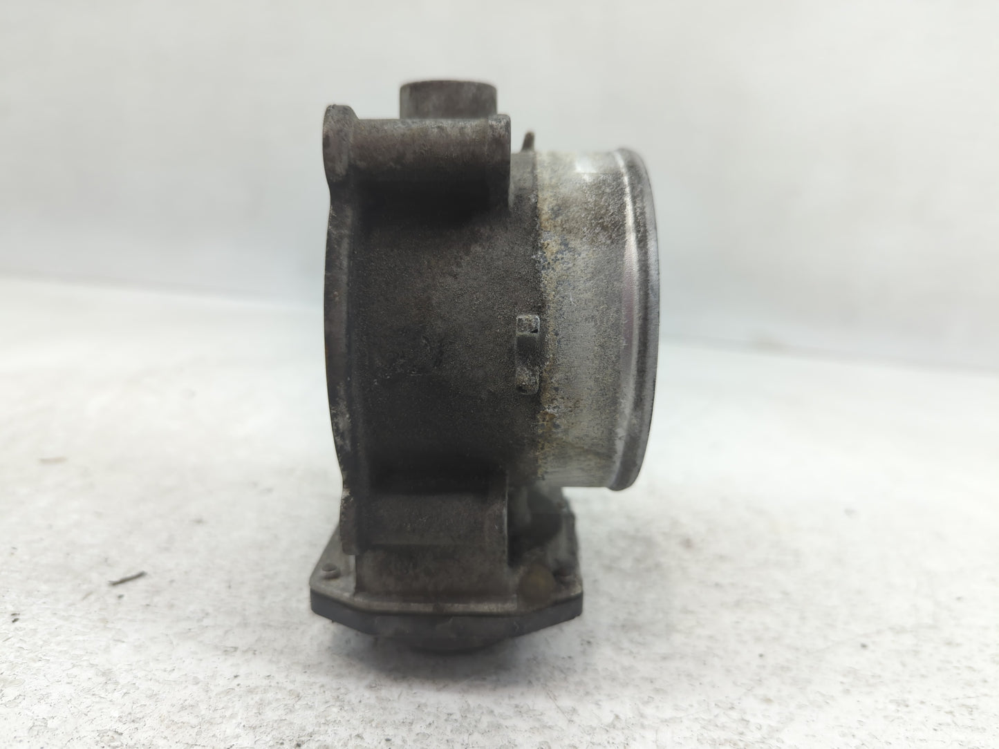 2013-2018 Hyundai Santa Fe Throttle Body P/N:35100-3CAA0 Fits Fits 2012 2013 2014 2015 2016 2017 2018 OEM Used Auto Parts - 