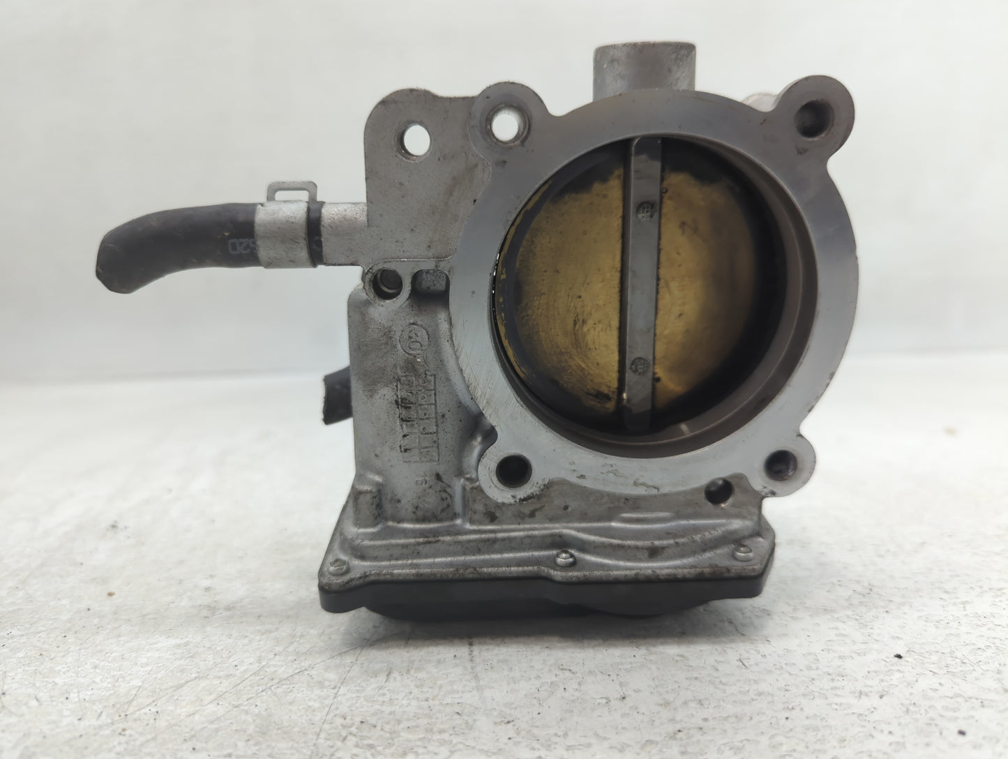 2013-2018 Hyundai Santa Fe Throttle Body P/N:35100-3CAA0 Fits Fits 2012 2013 2014 2015 2016 2017 2018 OEM Used Auto Parts - 