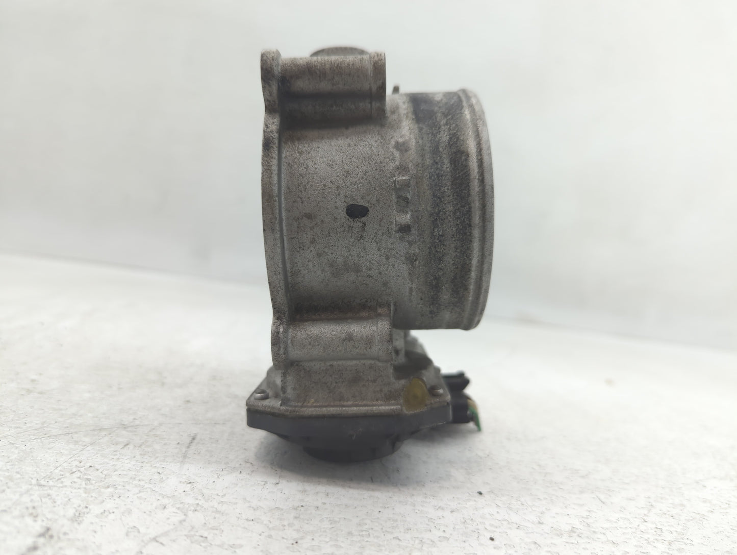 2013-2018 Hyundai Santa Fe Throttle Body P/N:35100-3CAA0 Fits Fits 2012 2013 2014 2015 2016 2017 2018 OEM Used Auto Parts - 
