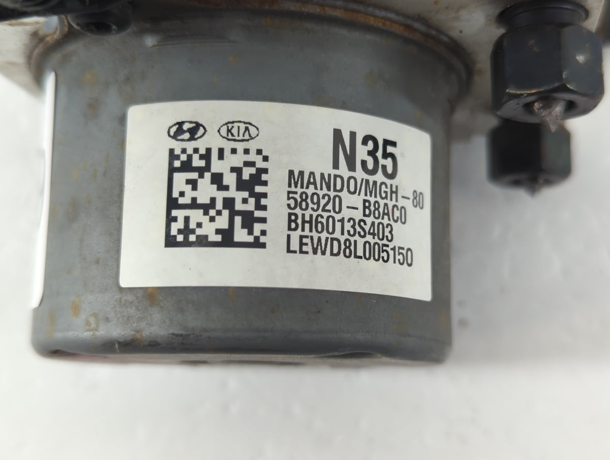 2017-2018 Hyundai Santa Fe Anti-Lock Brake ABS Pump Module Actuator OEM P/N:58920-B8AC0 Fits Fits 2017 2018 OEM Used Auto Pa