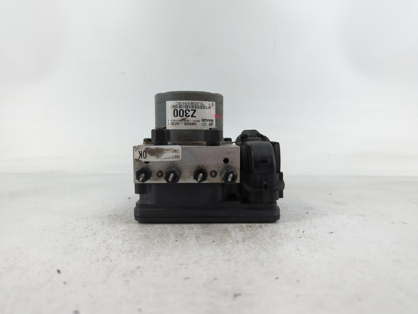 2017-2018 Hyundai Santa Fe ABS Pump Control Module Replacement P/N:58920-4Z300 Fits Fits 2017 2018 OEM Used Auto Parts - Oem
