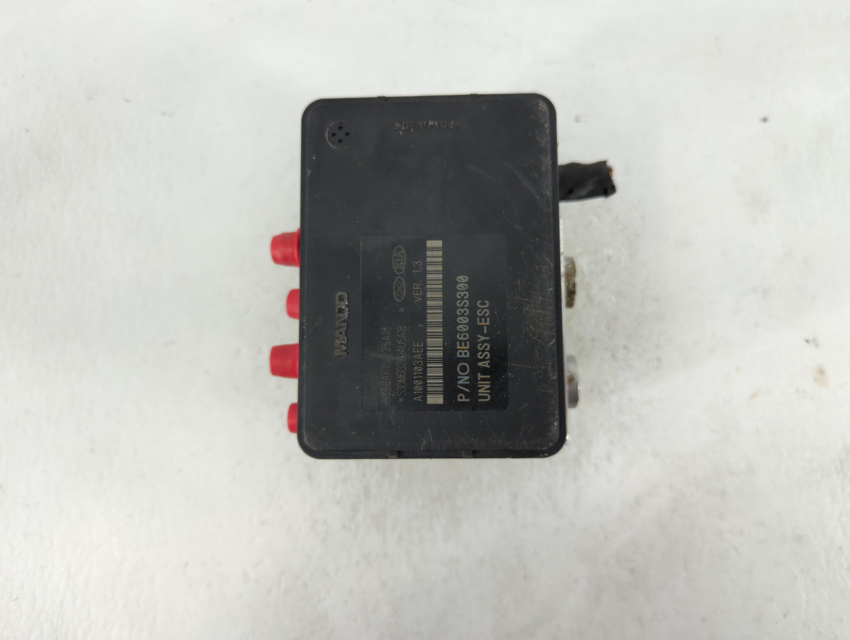 2017-2018 Hyundai Santa Fe Anti-Lock Brake ABS Pump Module Actuator OEM P/N:58920-4Z300 Fits Fits 2017 2018 OEM Used Auto Pa