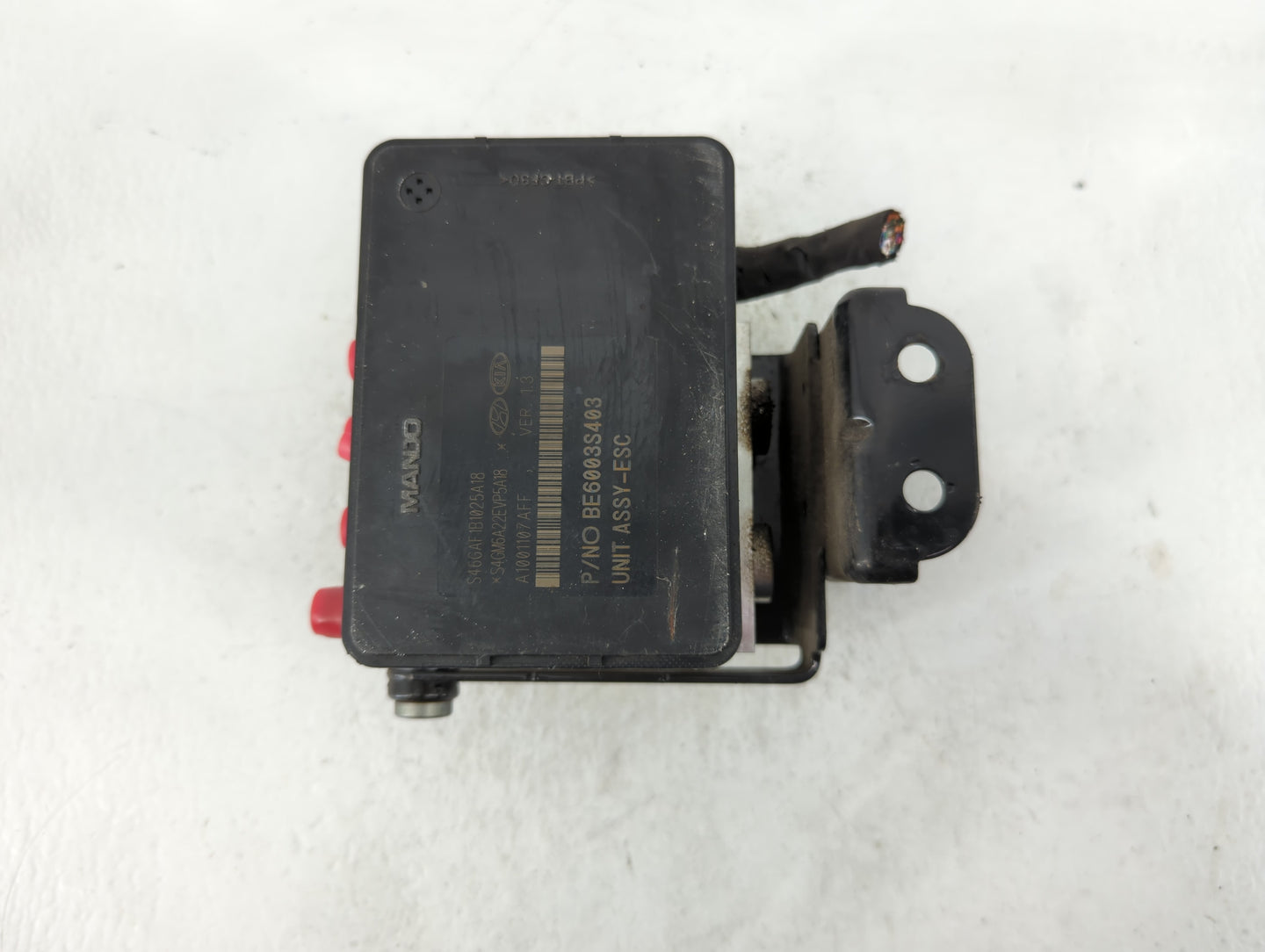 2017-2018 Hyundai Santa Fe ABS Pump Control Module Replacement P/N:58920-B8AC0 Fits Fits 2017 2018 OEM Used Auto Parts - Oem