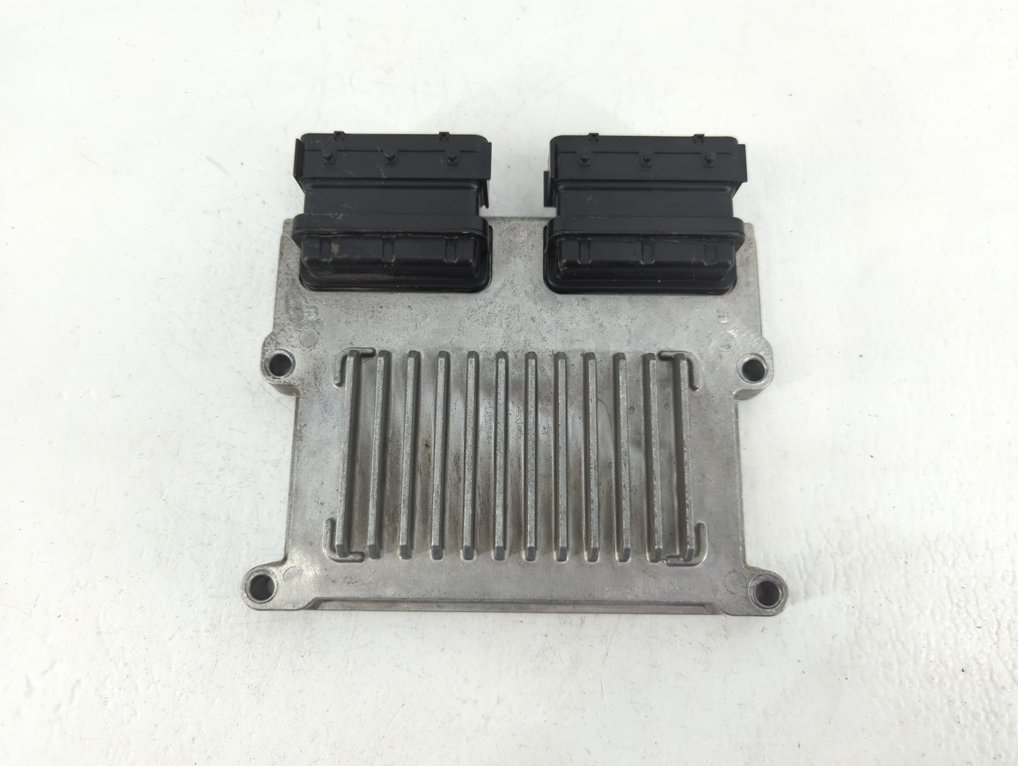 2017-2018 Hyundai Santa Fe PCM Engine Control Computer ECU ECM PCU OEM P/N:28166220 39100-3CDP0 Fits Fits 2017 2018 OEM Used