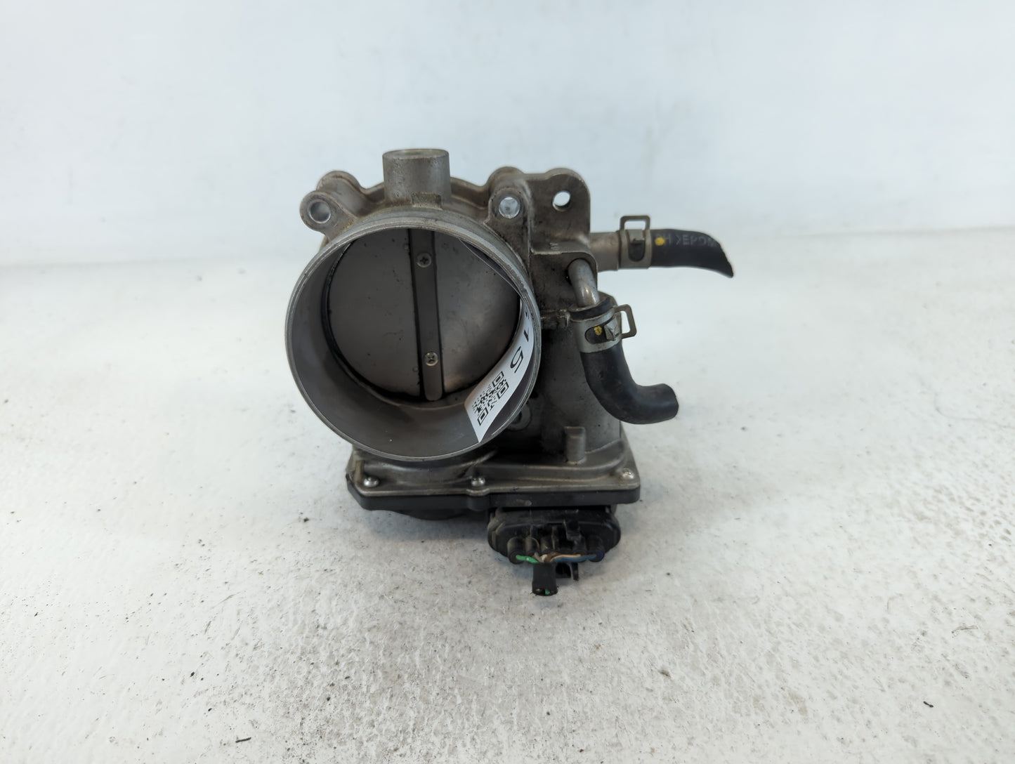 2013-2018 Hyundai Santa Fe Throttle Body P/N:35100-3CAA0 Fits Fits 2012 2013 2014 2015 2016 2017 2018 OEM Used Auto Parts - 