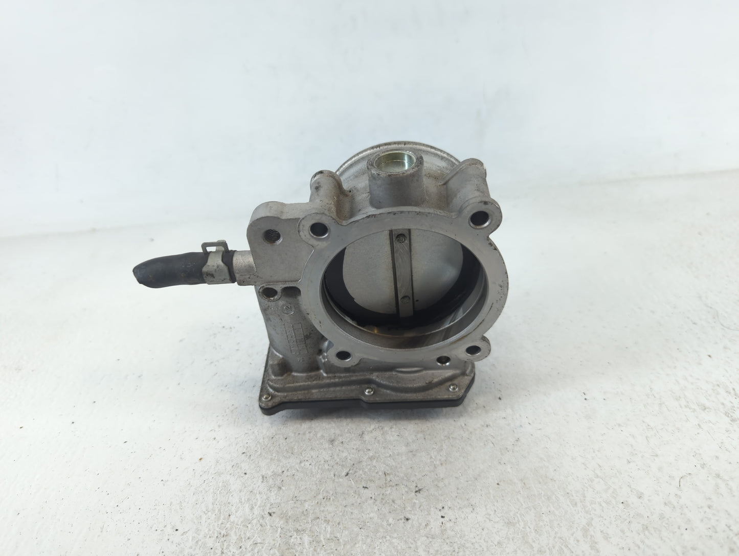 2013-2018 Hyundai Santa Fe Throttle Body P/N:35100-3CAA0 Fits Fits 2012 2013 2014 2015 2016 2017 2018 OEM Used Auto Parts - 
