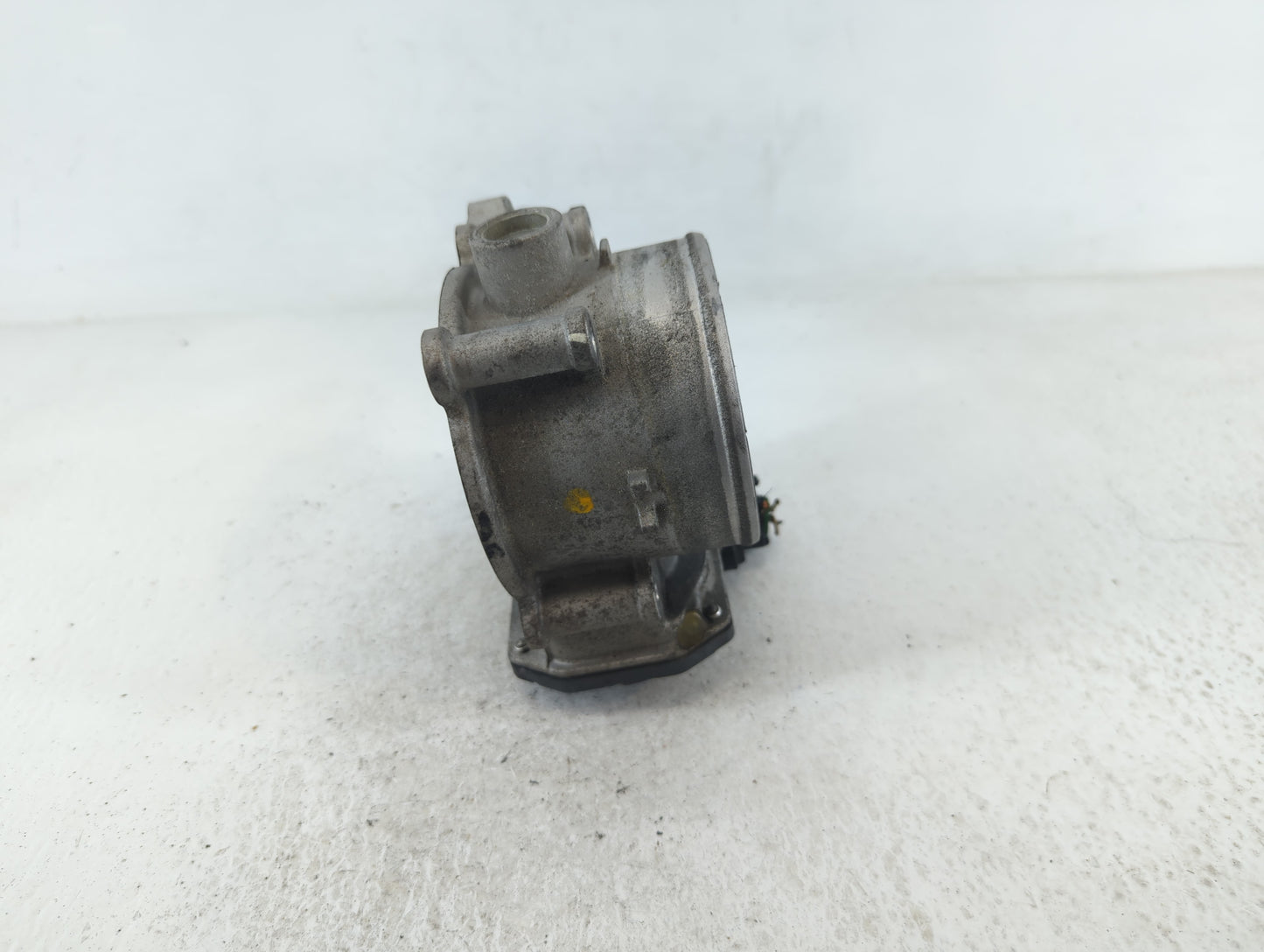 2013-2018 Hyundai Santa Fe Throttle Body P/N:35100-3CAA0 Fits Fits 2012 2013 2014 2015 2016 2017 2018 OEM Used Auto Parts - 