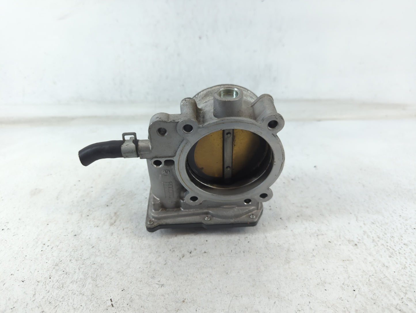 2013-2018 Hyundai Santa Fe Throttle Body P/N:35100-3CAA0 Fits Fits 2012 2013 2014 2015 2016 2017 2018 OEM Used Auto Parts - 