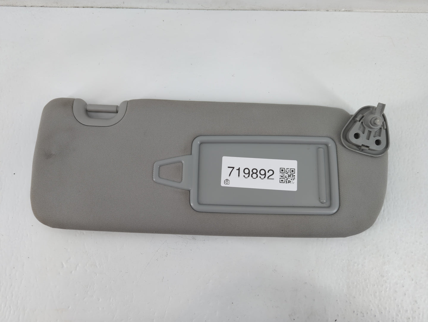 2013-2019 Hyundai Santa Fe Sun Visor Shade Replacement Driver Left Mirror Fits Fits 2013 2014 2015 2016 2017 2018 2019 OEM U