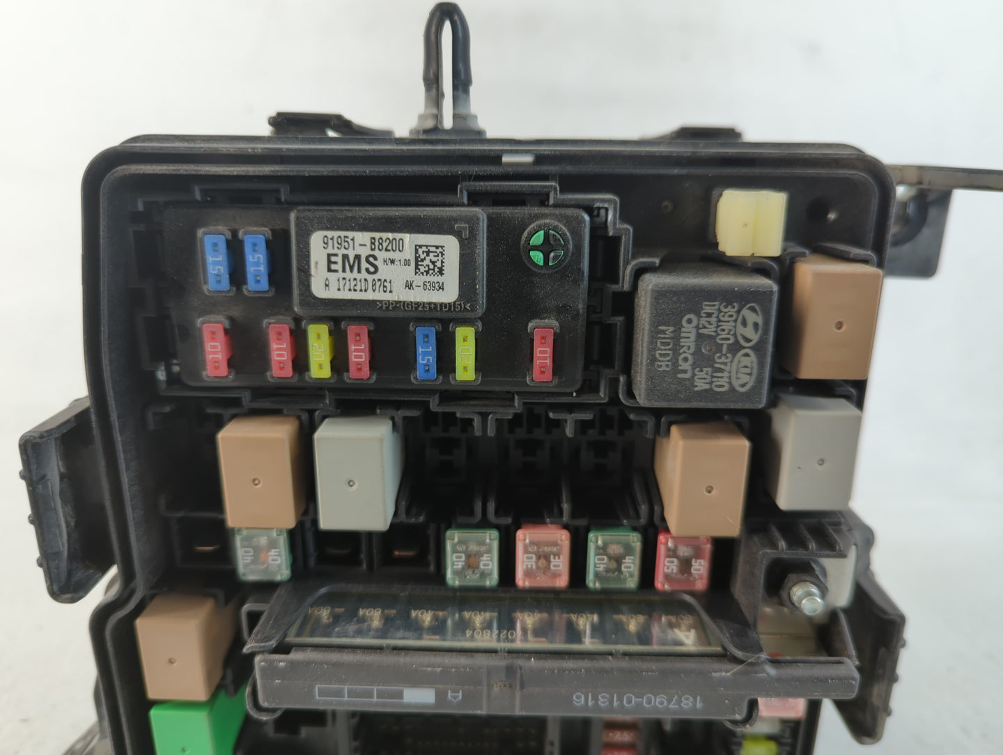 2017 Hyundai Santa Fe Fusebox Fuse Box Panel Relay Module P/N:N91312-B8780-13 91312 B8780 Fits OEM Used Auto Parts - Oemused