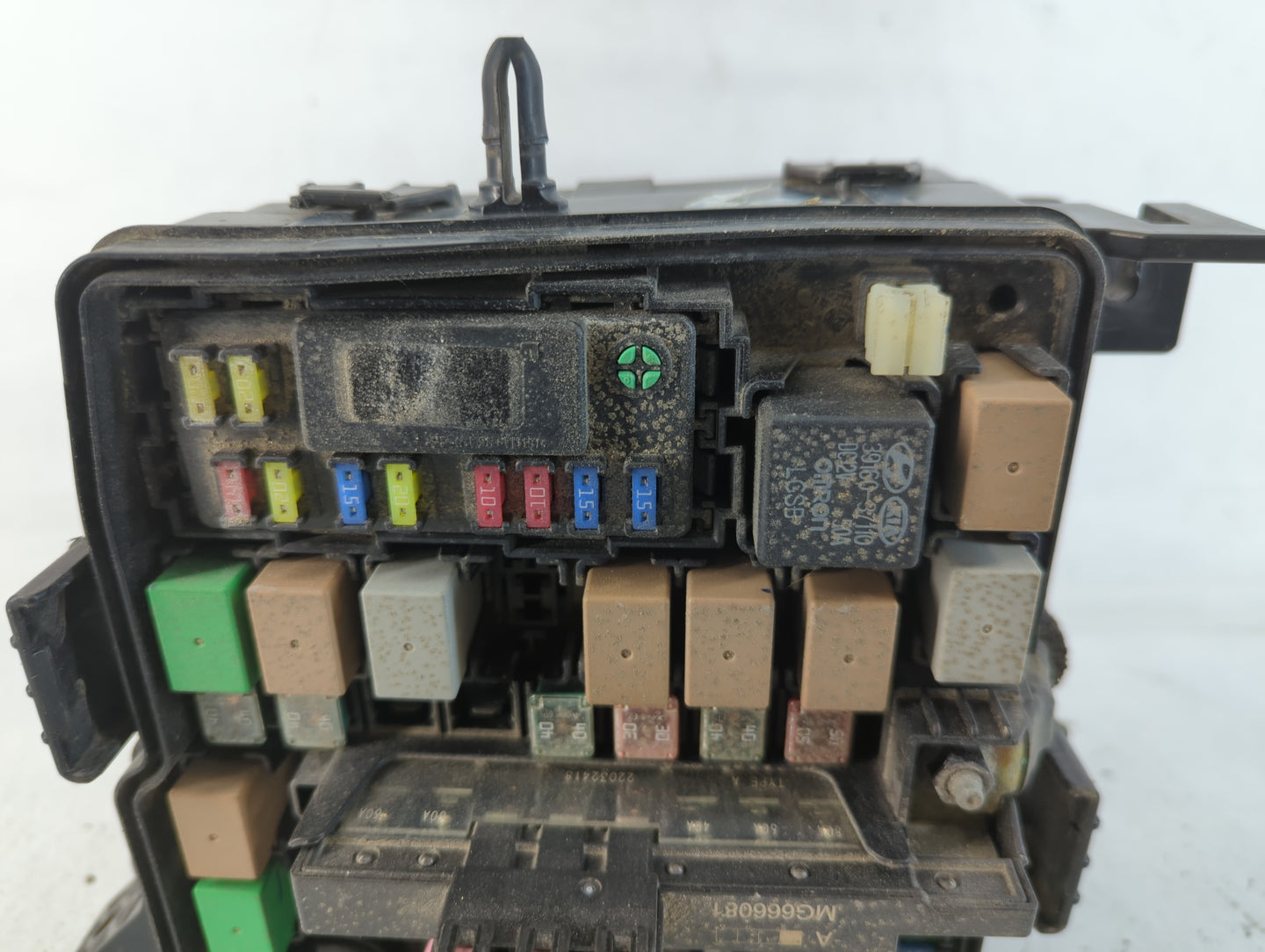 2017 Hyundai Santa Fe Fusebox Fuse Box Panel Relay Module P/N:912014Z334AA Fits OEM Used Auto Parts - Oemusedautoparts1.com