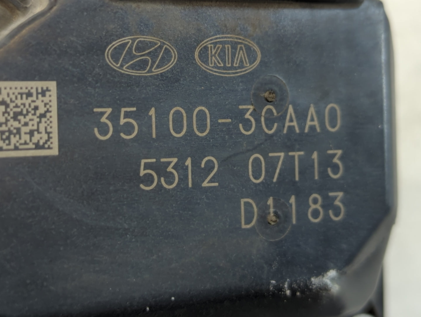 2013-2018 Hyundai Santa Fe Throttle Body P/N:35100-3CAA0 Fits Fits 2012 2013 2014 2015 2016 2017 2018 OEM Used Auto Parts - 