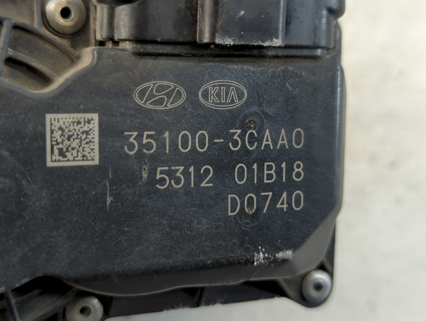 2019-2020 Hyundai Santa Fe Throttle Body P/N:35100-3CAA0 Fits Fits 2015 2016 2017 2018 2019 2020 2021 OEM Used Auto Parts - 