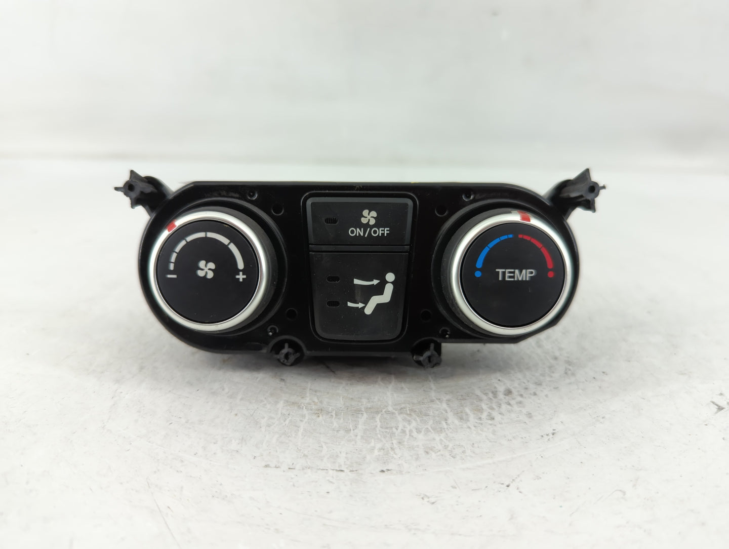 2013-2018 Hyundai Santa Fe Climate Control Module Temperature AC/Heater Replacement Fits Fits 2013 2014 2015 2016 2017 2018 