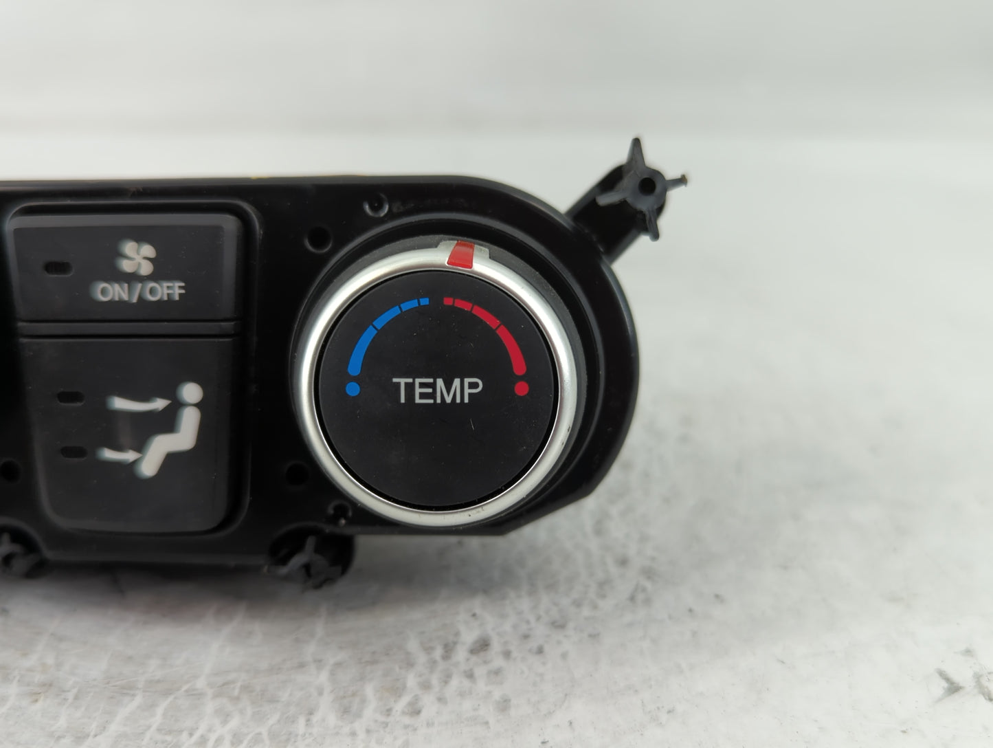 2013-2018 Hyundai Santa Fe Climate Control Module Temperature AC/Heater Replacement Fits Fits 2013 2014 2015 2016 2017 2018 