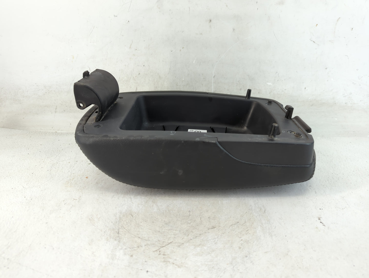 2017 Hyundai Santa Fe Center Console Armrest Cover Lid Fits OEM Used Auto Parts - Oemusedautoparts1.com