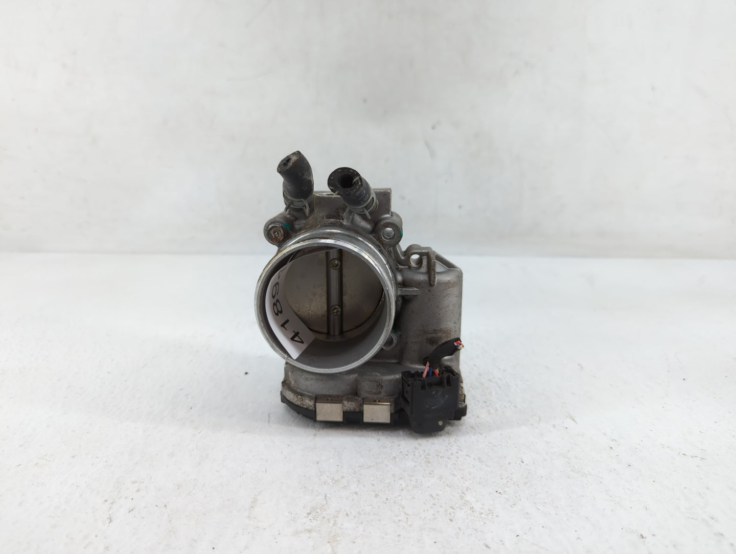 2017 Hyundai Santa Fe Sport Throttle Body P/N:35100-2G610 Fits Fits 2015 2016 2018 2019 2020 2021 OEM Used Auto Parts - Oemu