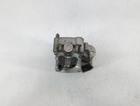 2017 Hyundai Santa Fe Sport Throttle Body P/N:35100-2G610 Fits Fits 2015 2016 2018 2019 2020 2021 OEM Used Auto Parts - Oemu