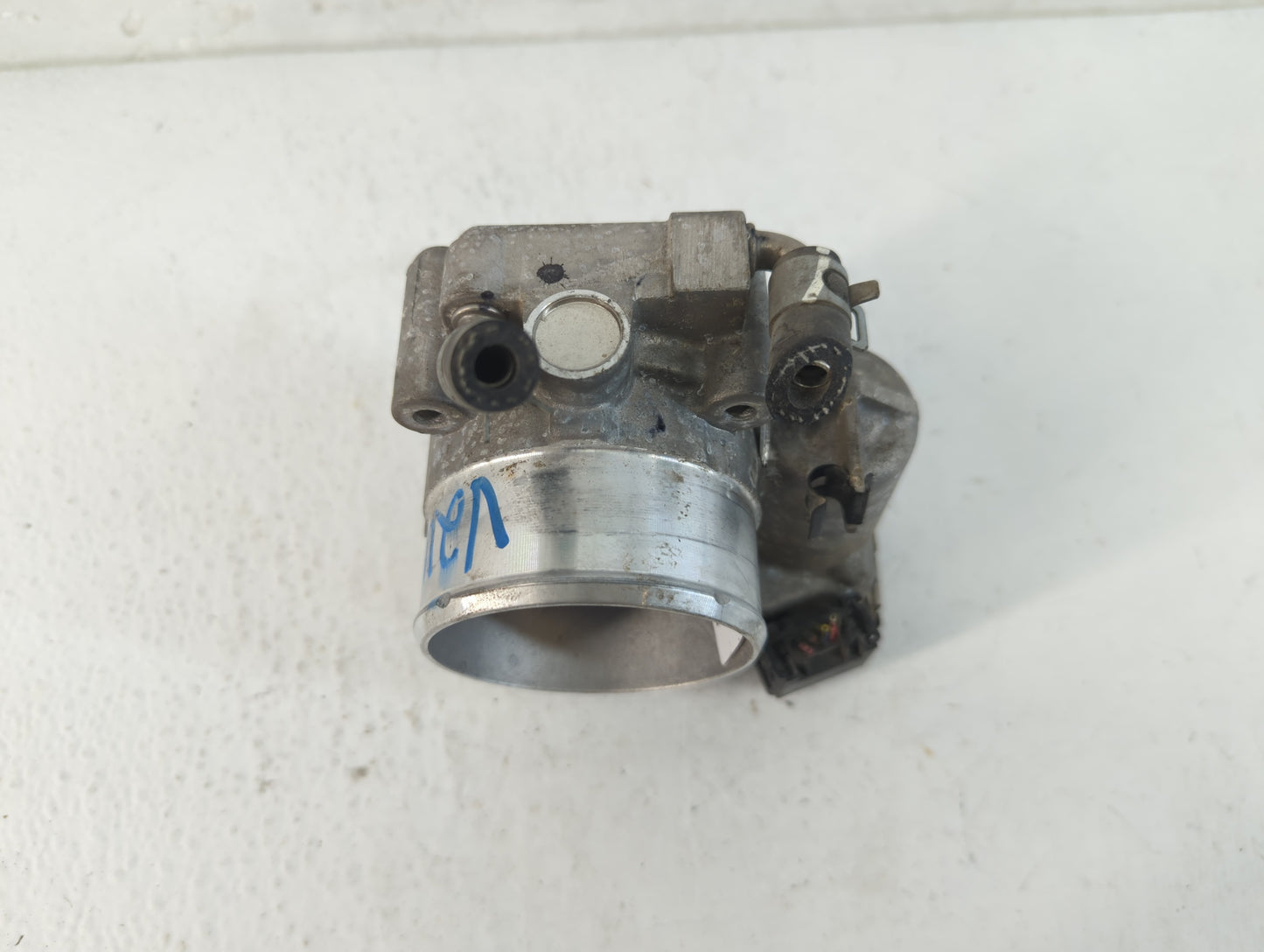 2015-2019 Hyundai Sonata Throttle Body P/N:35100-2G600 Fits Fits 2015 2016 2017 2018 2019 2020 2021 OEM Used Auto Parts - Oe