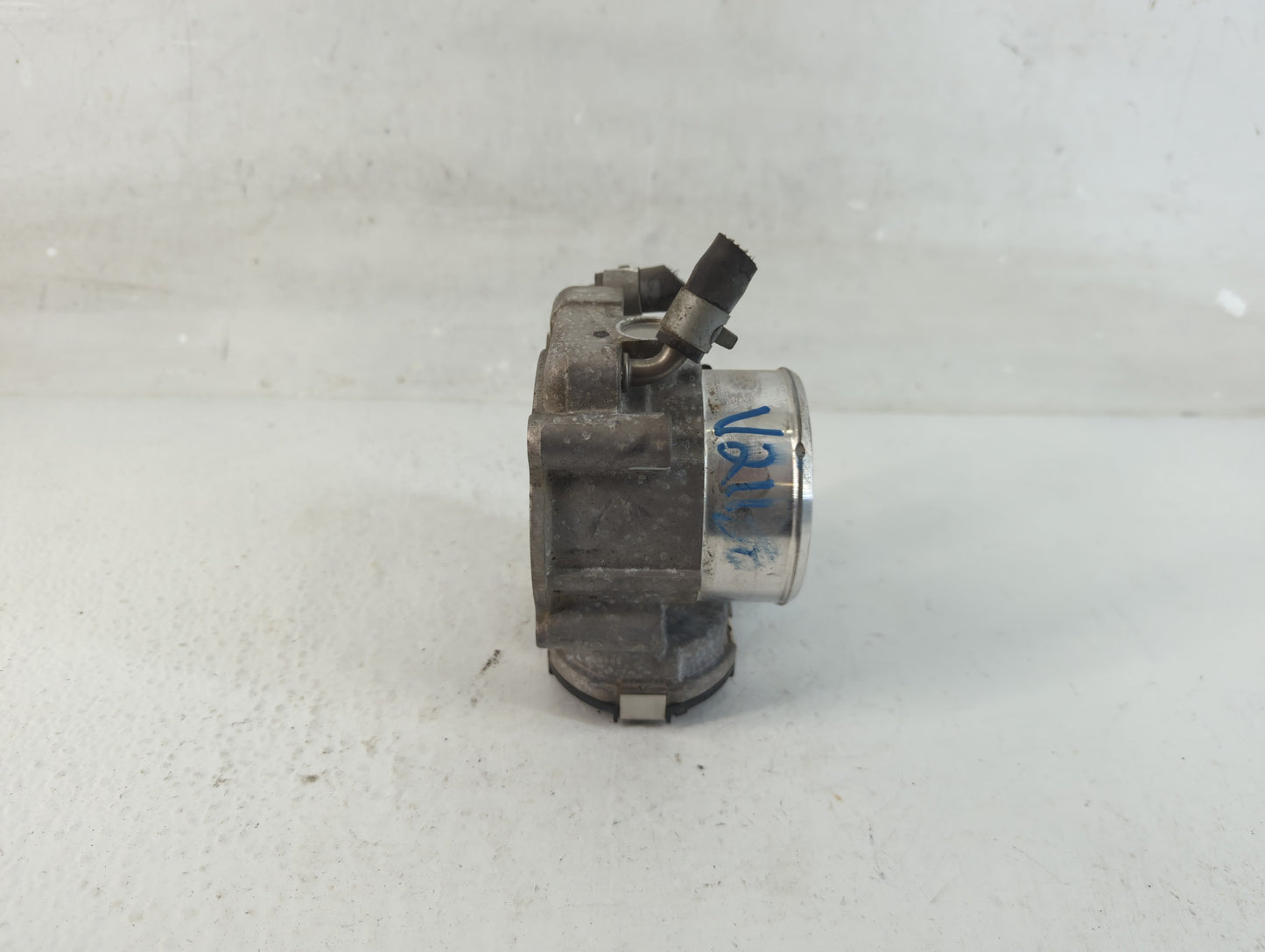 2015-2019 Hyundai Sonata Throttle Body P/N:35100-2G600 Fits Fits 2015 2016 2017 2018 2019 2020 2021 OEM Used Auto Parts - Oe