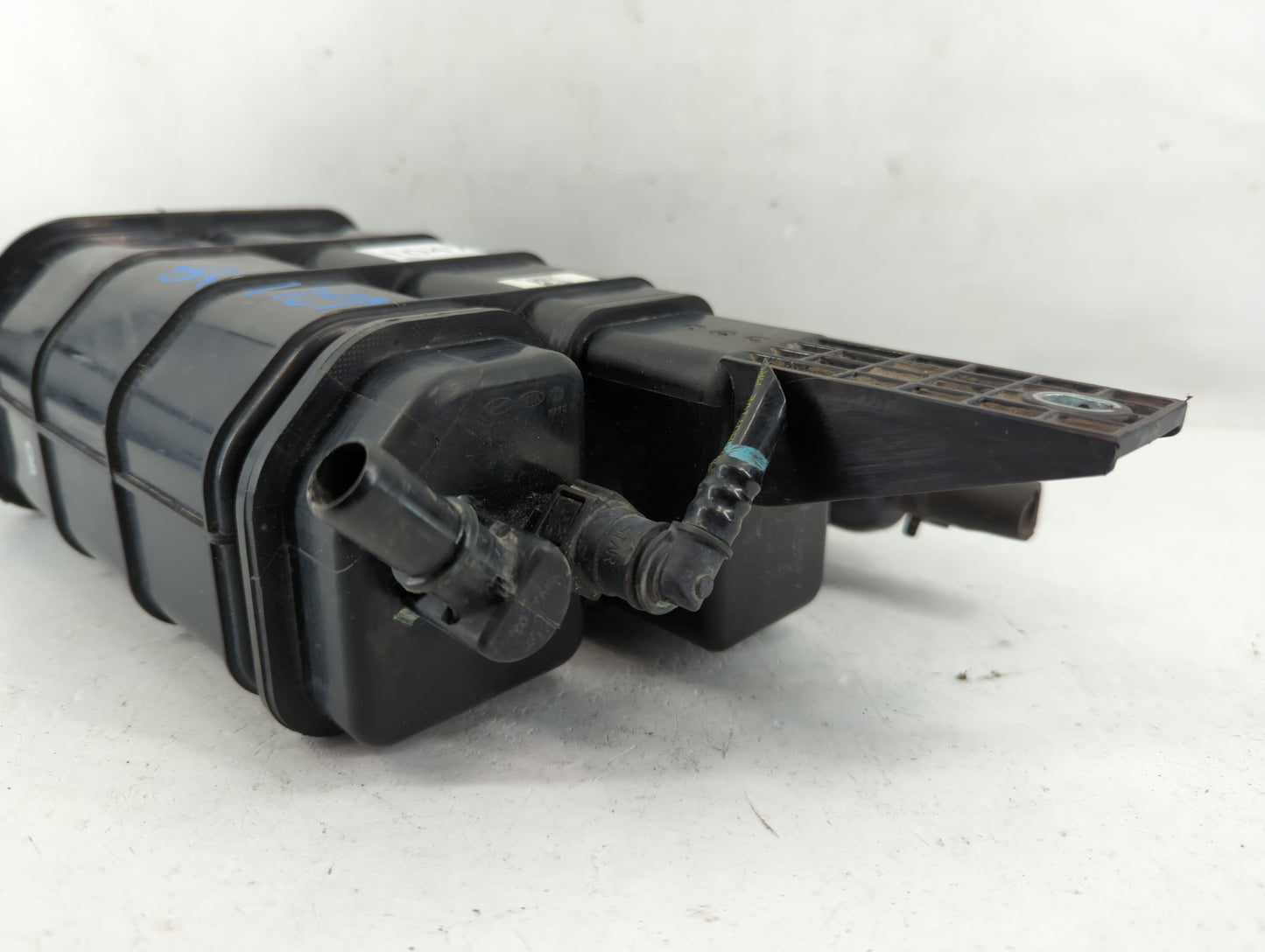 2017 Hyundai Sonata Fuel Vapor Charcoal Canister 1047235 - Oemusedautoparts1.com