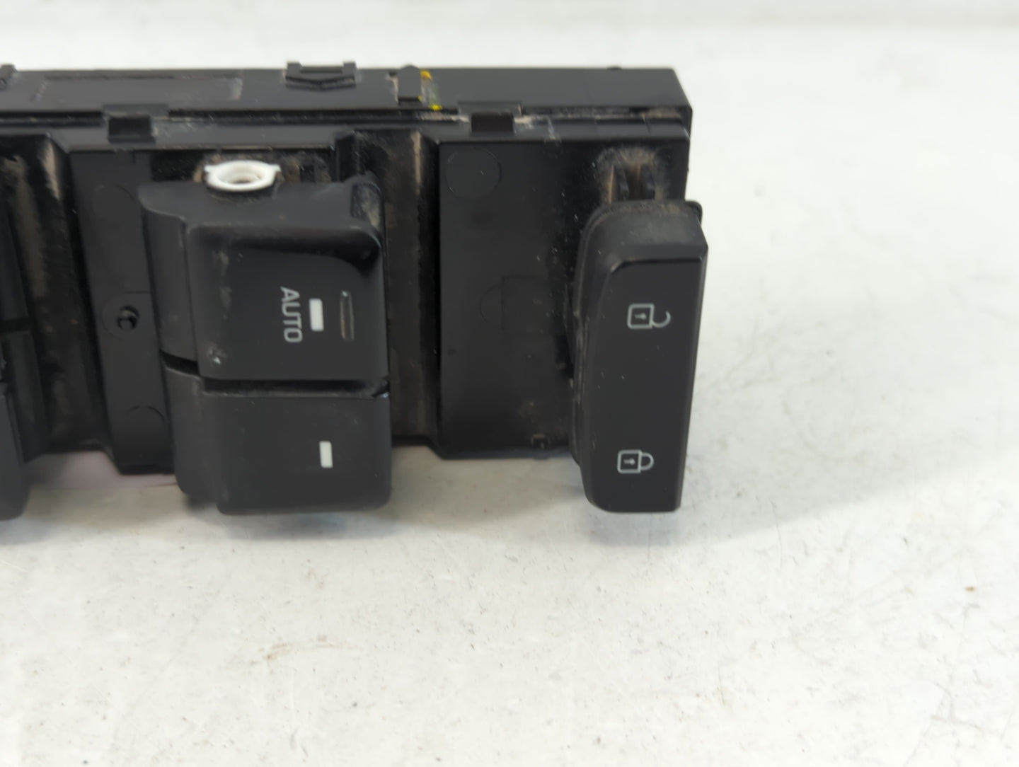2015-2019 Hyundai Sonata Master Power Window Switch Replacement Driver Side Left P/N:93570-C1000 Fits OEM Used Auto Parts - 