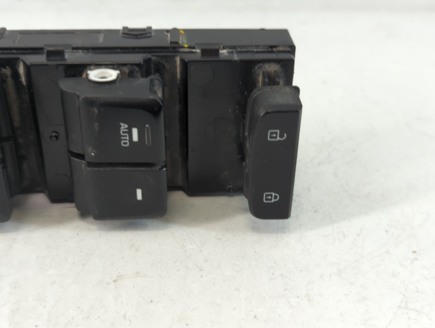 2015-2019 Hyundai Sonata Master Power Window Switch Replacement Driver Side Left P/N:93570-C1000 Fits OEM Used Auto Parts - 