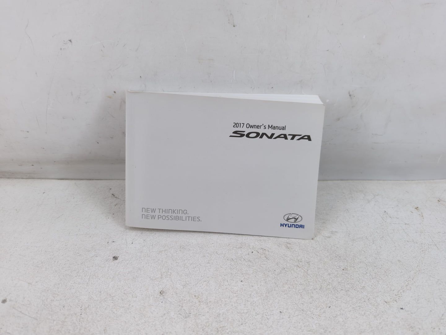2017 Hyundai Sonata Owners Manual Book Guide P/N:HC10-EU65A OEM Used Auto Parts - Oemusedautoparts1.com