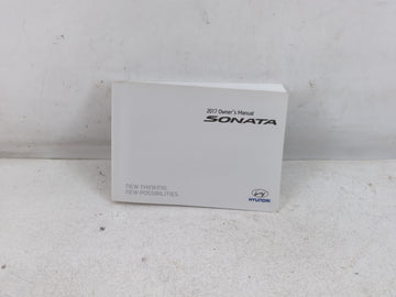 2017 Hyundai Sonata Owners Manual Book Guide P/N:HC10-EU65A OEM Used Auto Parts - Oemusedautoparts1.com