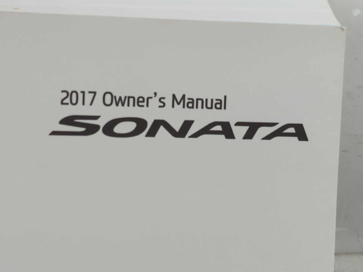 2017 Hyundai Sonata Owners Manual Book Guide P/N:HC10-EU65A OEM Used Auto Parts - Oemusedautoparts1.com
