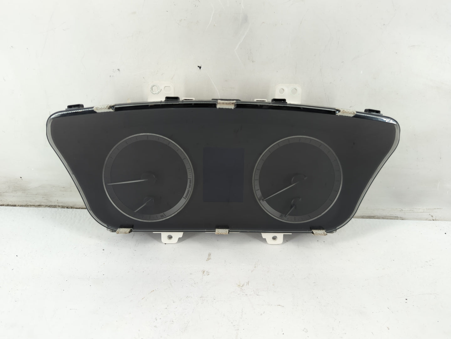2016-2017 Hyundai Sonata Instrument Cluster Speedometer Gauges P/N:A2C11088600 Fits Fits 2016 2017 OEM Used Auto Parts - Oem