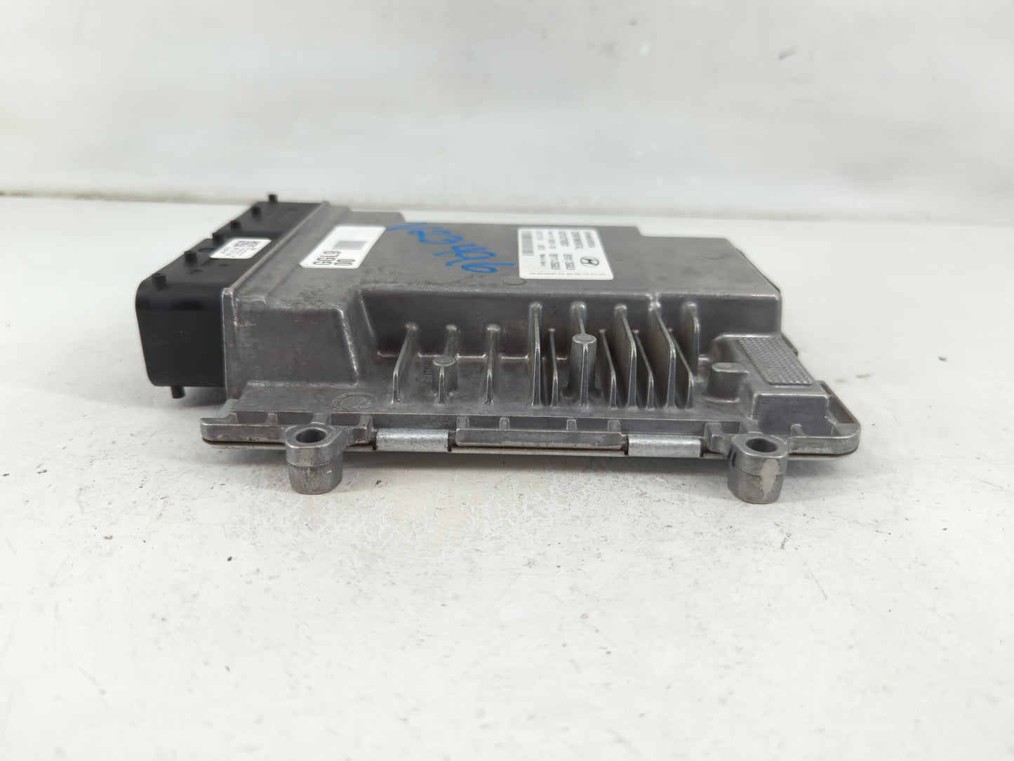 2015-2017 Hyundai Sonata PCM Engine Control Computer ECU ECM PCU OEM P/N:39101-2GGL9 Fits Fits 2015 2016 2017 OEM Used Auto 