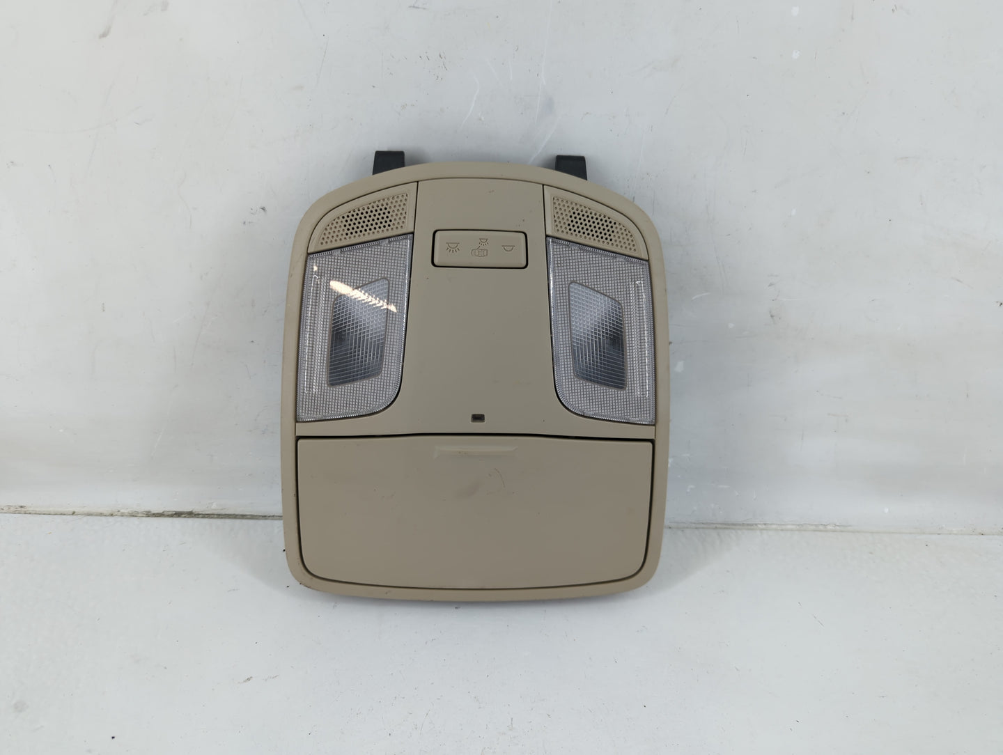 2017 Hyundai Sonata Overhead Roof Console - Oemusedautoparts1.com