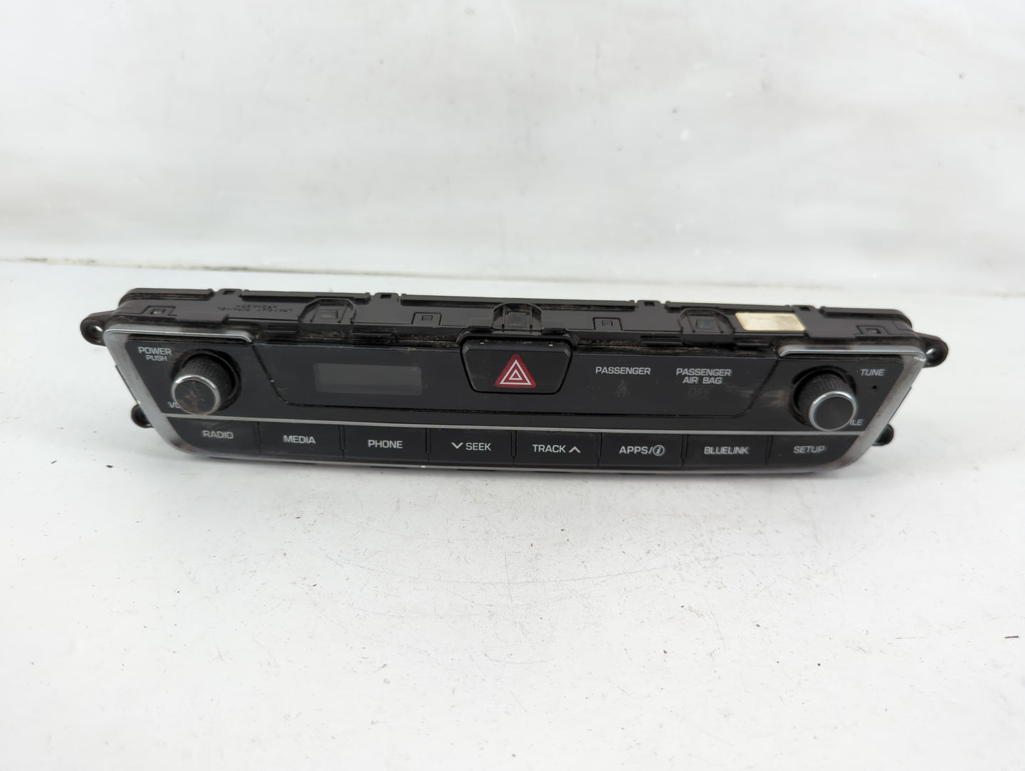 2016-2017 Hyundai Sonata Radio AM FM Cd Player Receiver Replacement P/N:94510-C2530 Fits Fits 2016 2017 OEM Used Auto Parts 