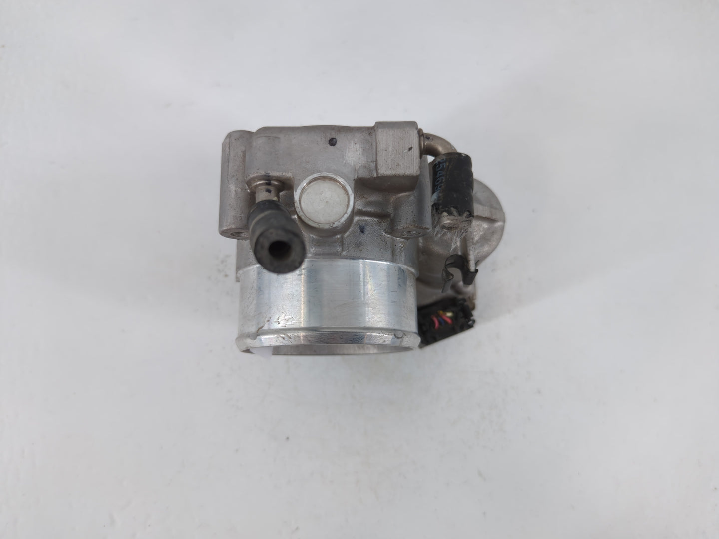 2015-2019 Hyundai Sonata Throttle Body P/N:35100-2G600 Fits Fits 2015 2016 2017 2018 2019 2020 2021 OEM Used Auto Parts - Oe
