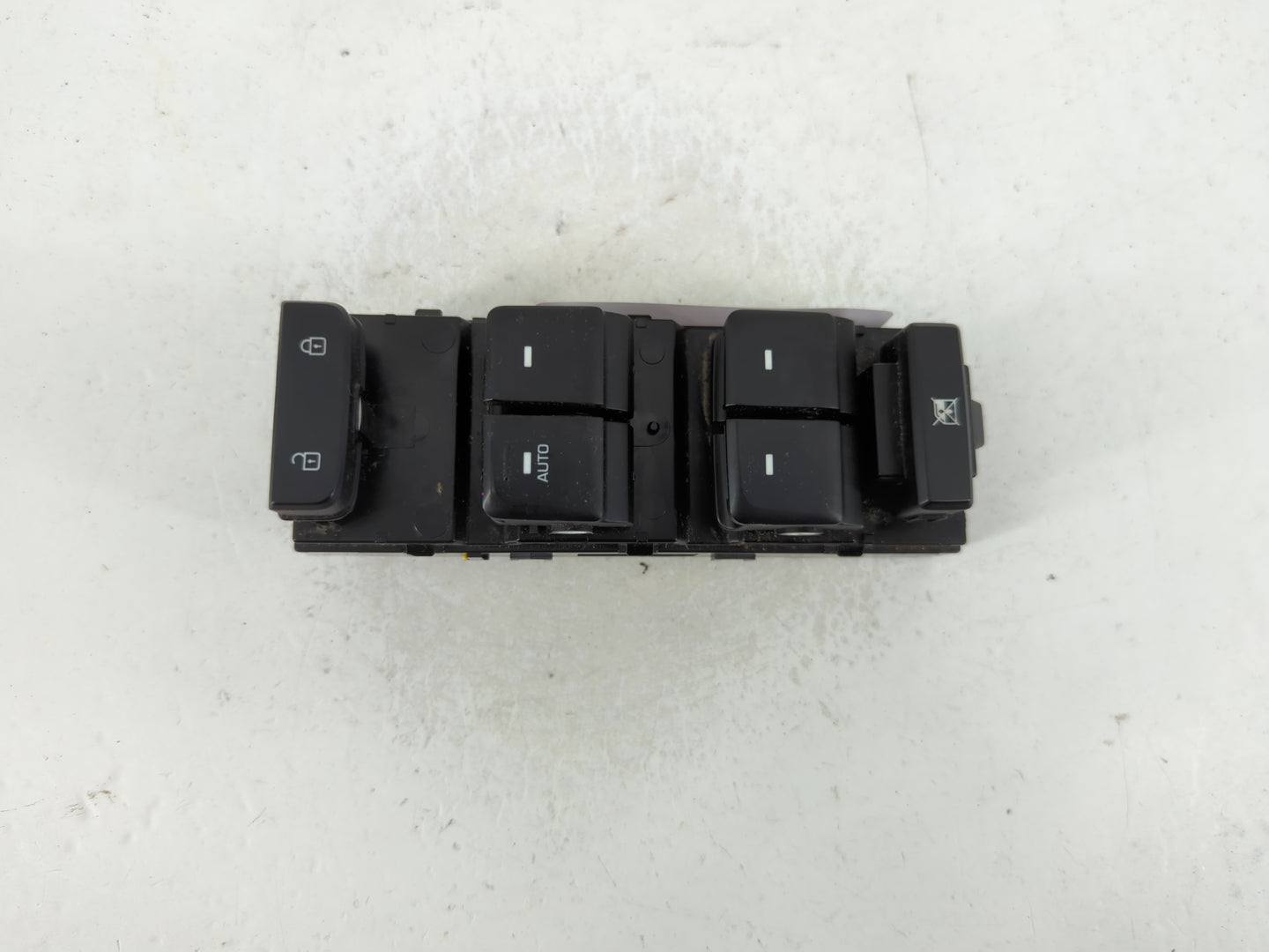 2015-2019 Hyundai Sonata Master Power Window Switch Replacement Driver Side Left P/N:93570-C1000 Fits OEM Used Auto Parts - 