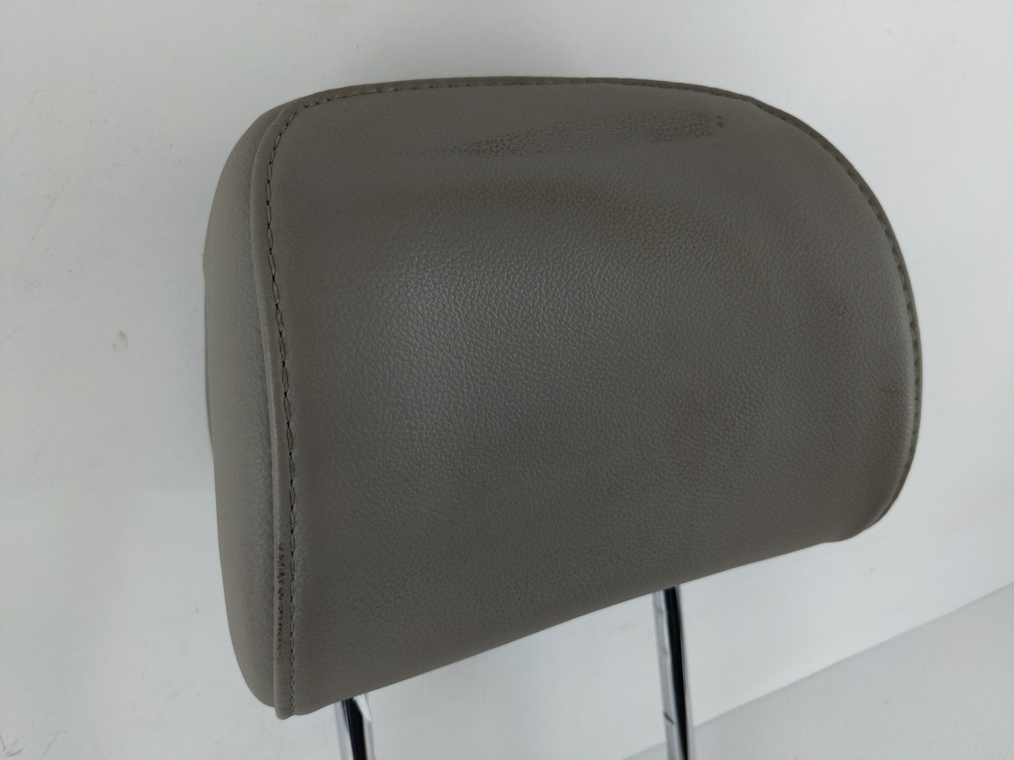 2015-2017 Hyundai Sonata Headrest Head Rest Front Driver Passenger Seat Fits Fits 2015 2016 2017 OEM Used Auto Parts - Oemus
