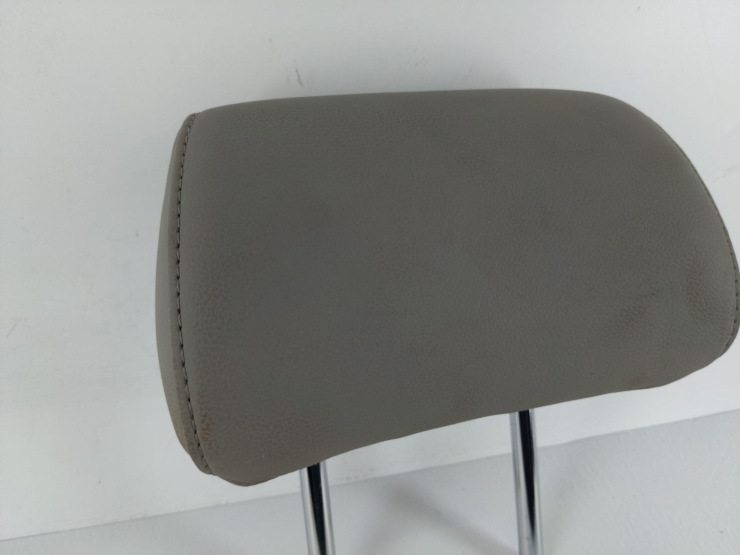 2015-2017 Hyundai Sonata Headrest Head Rest Rear Seat Fits Fits 2015 2016 2017 OEM Used Auto Parts - Oemusedautoparts1.com
