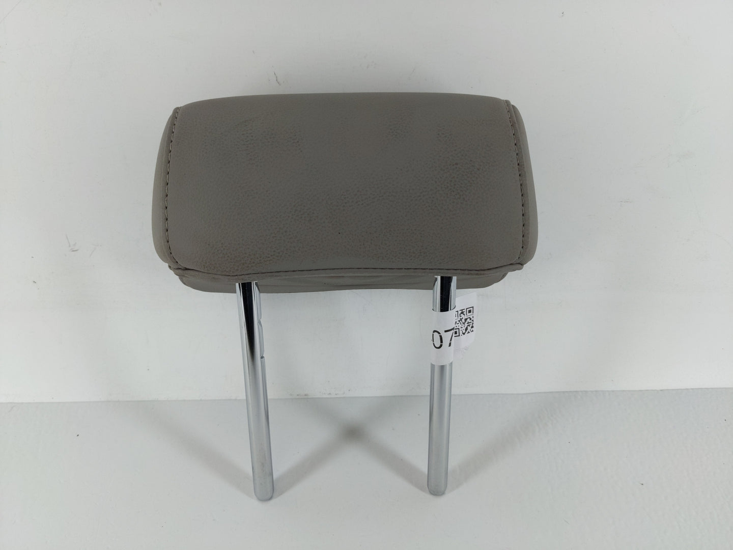 2015-2017 Hyundai Sonata Headrest Head Rest Rear Seat Fits Fits 2015 2016 2017 OEM Used Auto Parts - Oemusedautoparts1.com