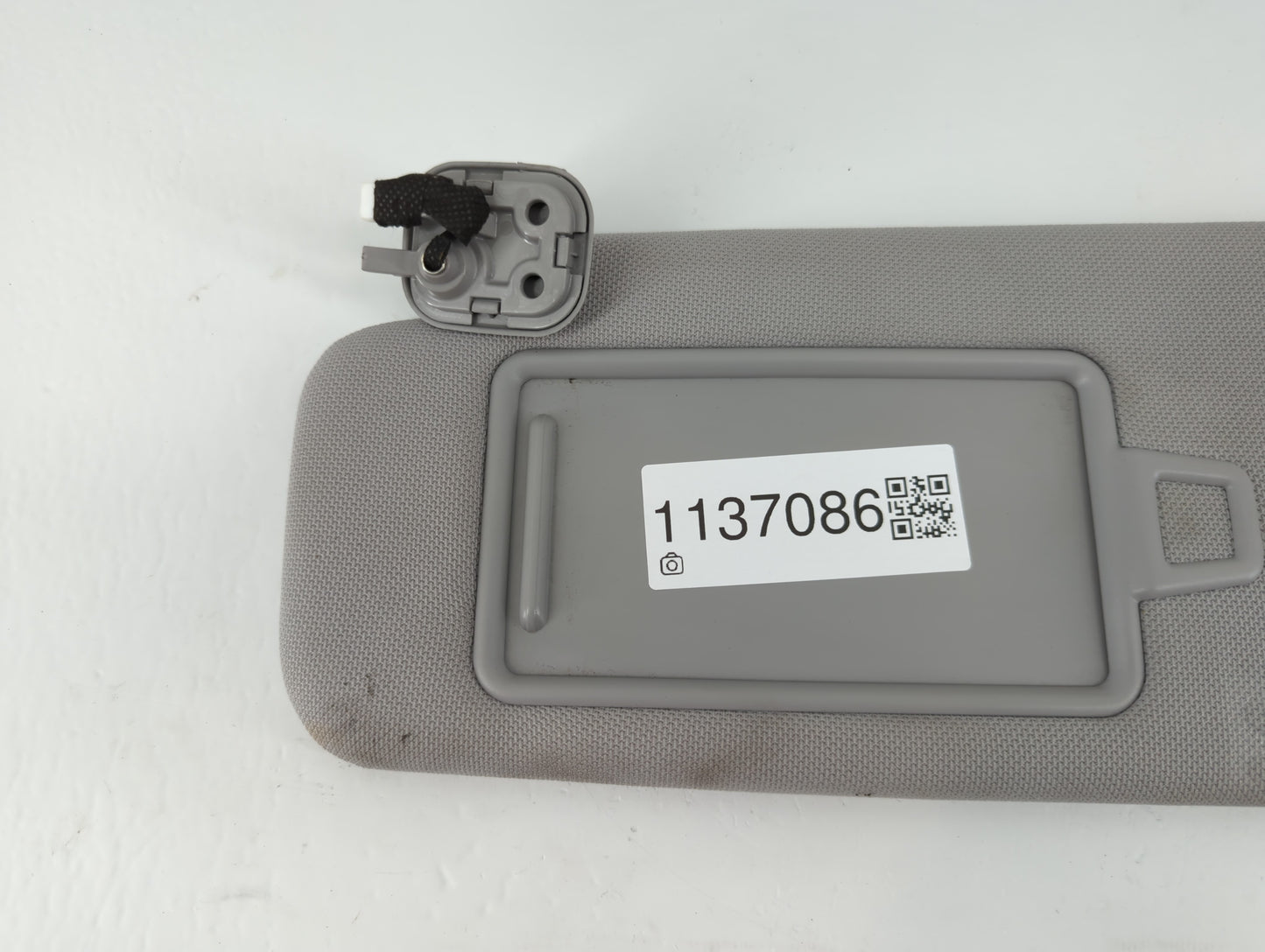 2016-2019 Hyundai Sonata Sun Visor Shade Replacement Driver Left Mirror Fits Fits 2016 2017 2018 2019 OEM Used Auto Parts - 