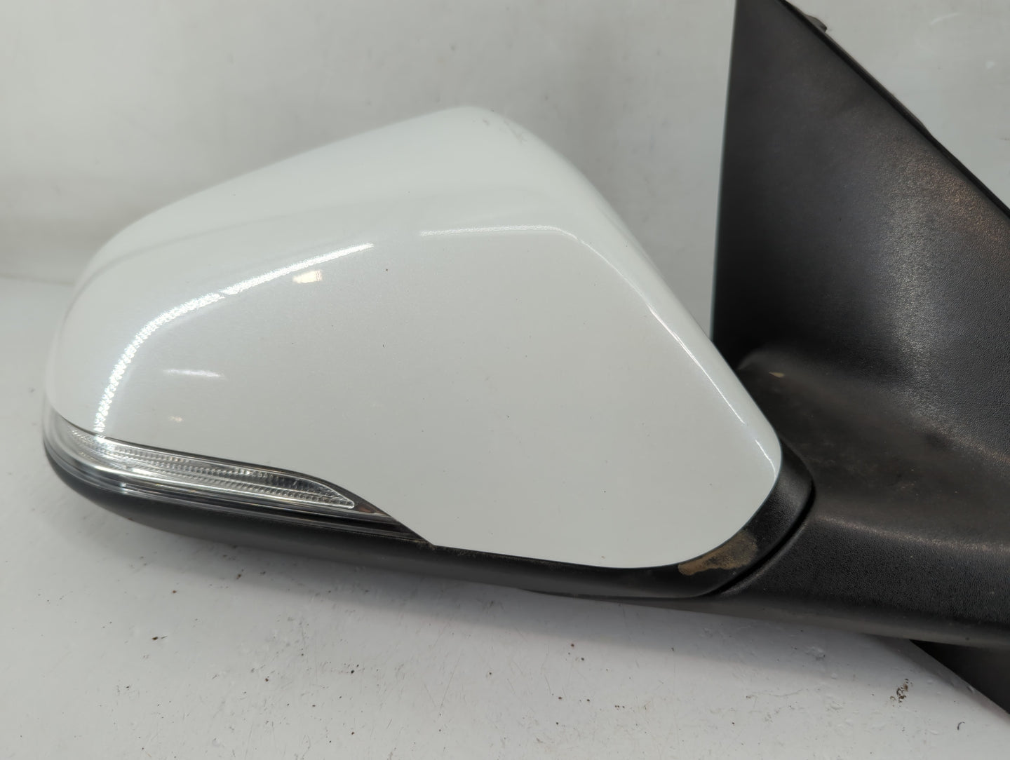 2017 Hyundai Sonata Passenger Side View Mirror - Right Door Mirror OEM Used - Oemusedautoparts1.com