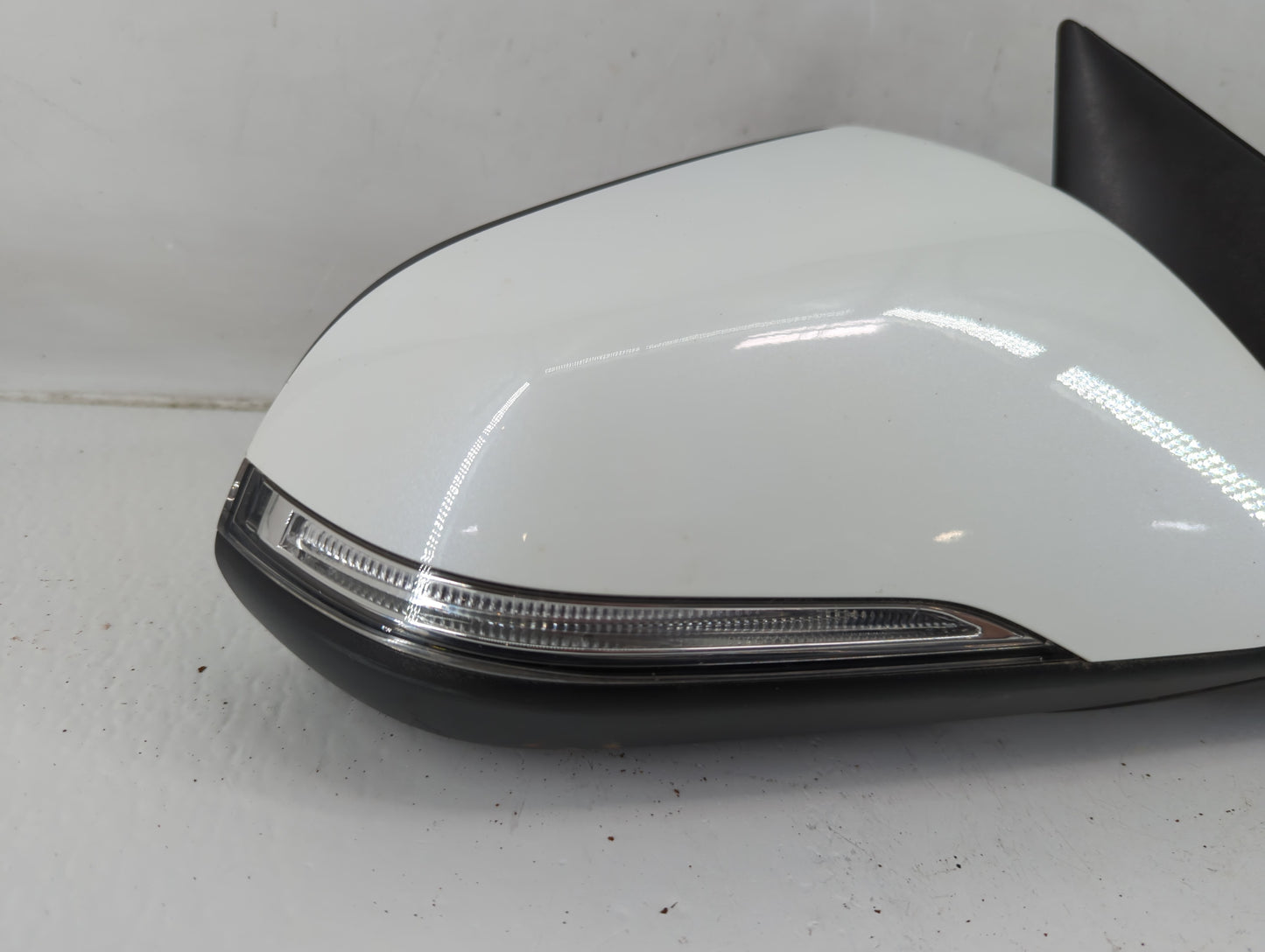 2017 Hyundai Sonata Passenger Side View Mirror - Right Door Mirror OEM Used - Oemusedautoparts1.com