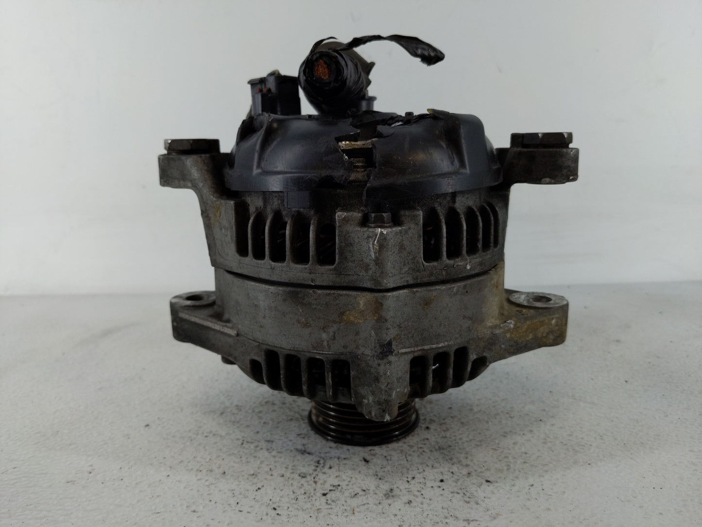 2015-2019 Hyundai Sonata Alternator Replacement Generator Charging Assembly Engine OEM Fits OEM Used Auto Parts - Oemusedaut