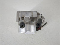 2015-2019 Hyundai Sonata Throttle Body P/N:35100-2G600 Fits Fits 2015 2016 2017 2018 2019 2020 2021 OEM Used Auto Parts - Oe
