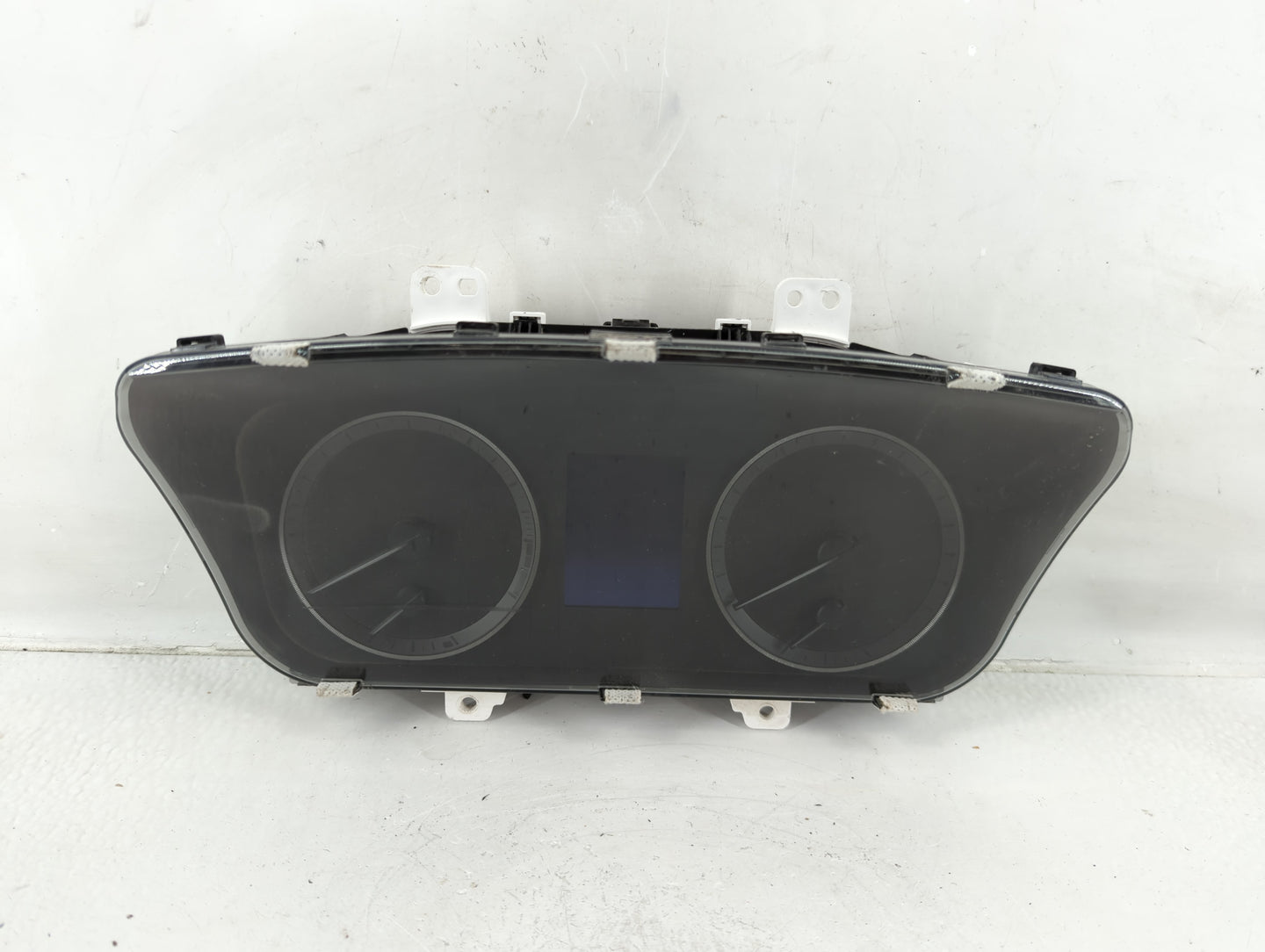 2015-2017 Hyundai Sonata Instrument Cluster Speedometer Gauges P/N:94001-C2201 Fits Fits 2015 2016 2017 OEM Used Auto Parts 