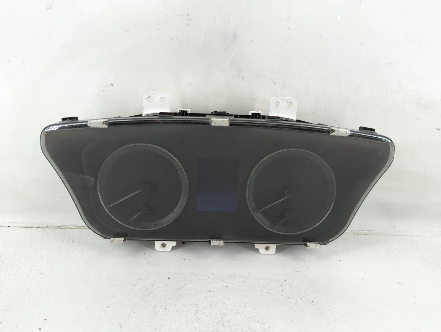 2015-2017 Hyundai Sonata Instrument Cluster Speedometer Gauges P/N:94001-C2201 Fits Fits 2015 2016 2017 OEM Used Auto Parts 