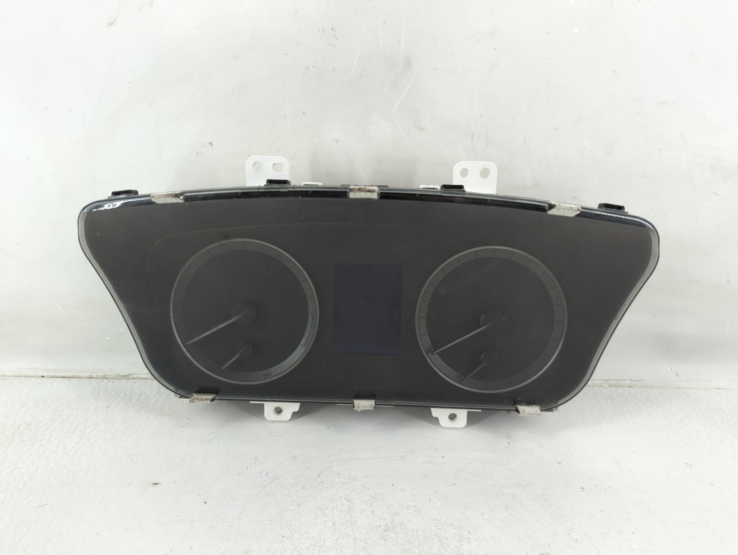 2016-2017 Hyundai Sonata Instrument Cluster Speedometer Gauges P/N:94001-C2201 Fits Fits 2016 2017 OEM Used Auto Parts - Oem