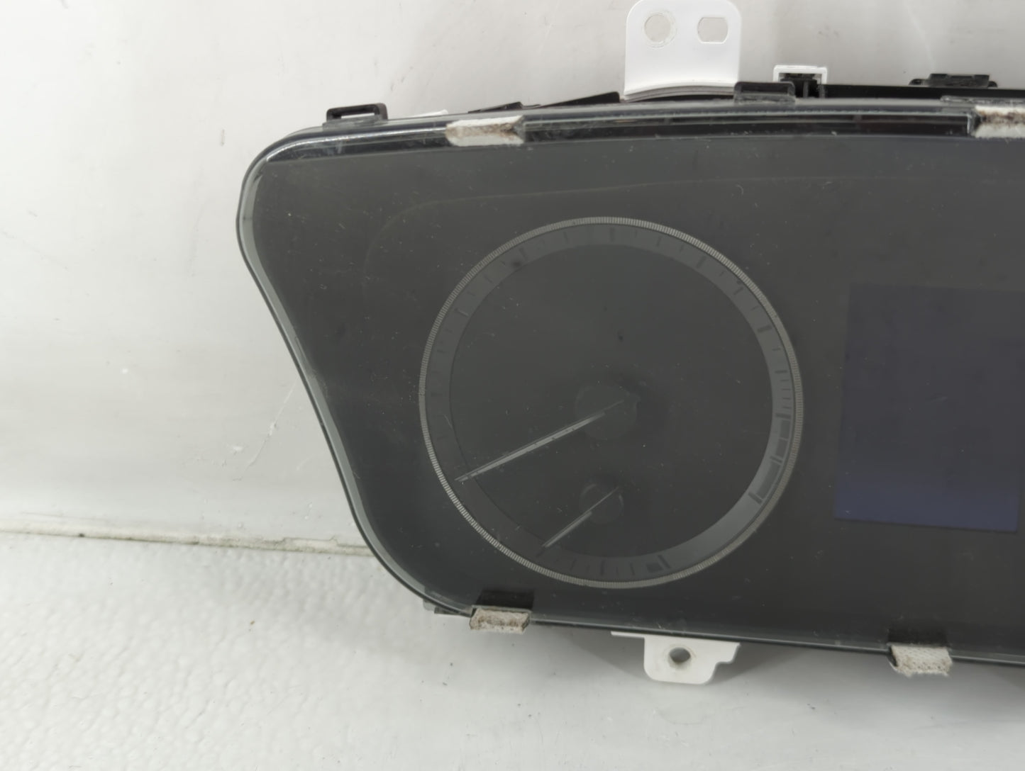 2016-2017 Hyundai Sonata Instrument Cluster Speedometer Gauges P/N:94001-C2201 Fits Fits 2016 2017 OEM Used Auto Parts - Oem