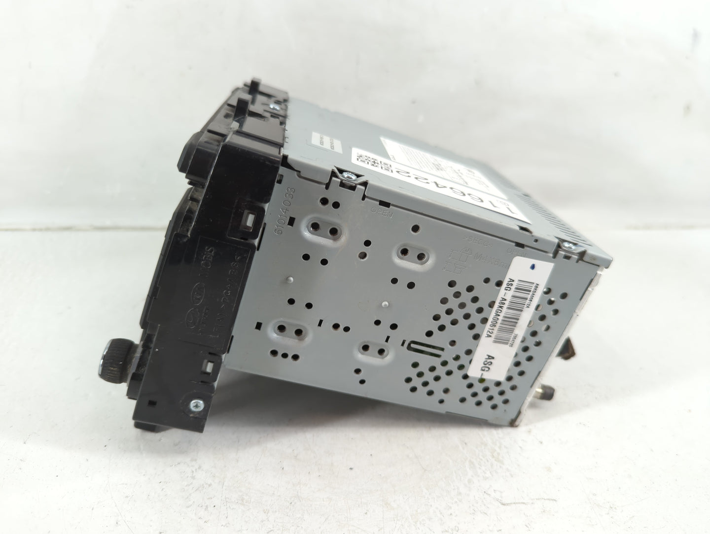 2016-2017 Hyundai Sonata Radio AM FM Cd Player Receiver Replacement P/N:96170-C20504X Fits Fits 2016 2017 OEM Used Auto Part